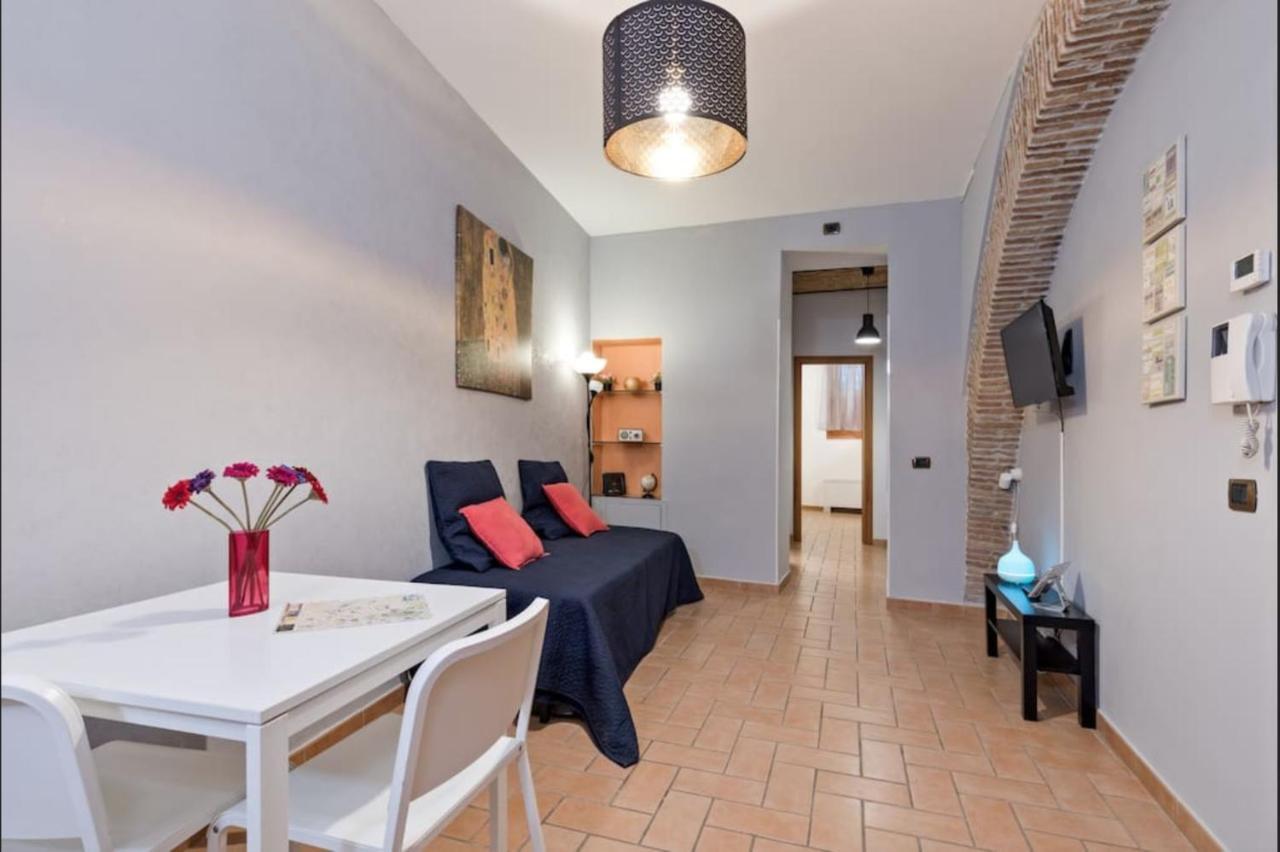 Roma Colosseum Apartment Luaran gambar